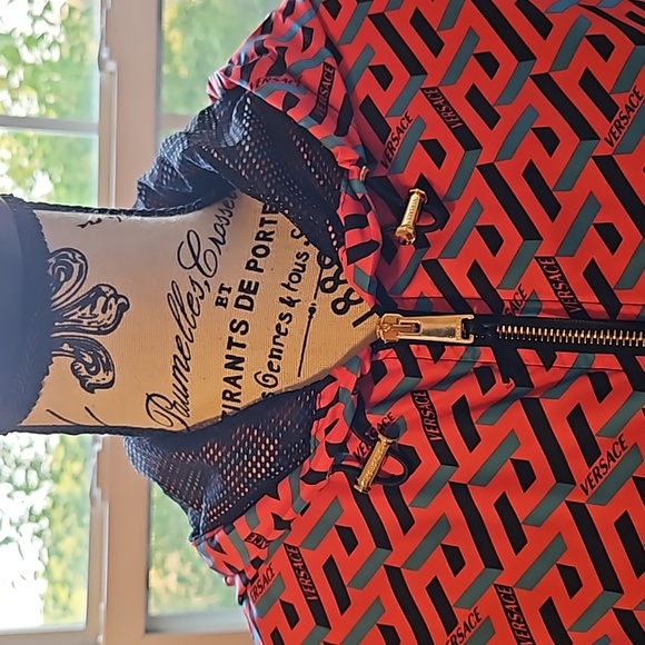 🛑VERSACE rain jacket - Picture 3 of 10